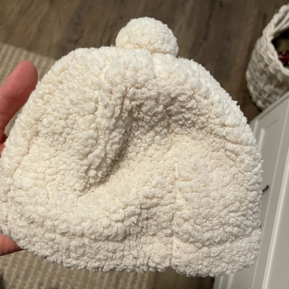 3 baby hats (0-6m,0-6m and 0-12m) - Picture 7 of 9